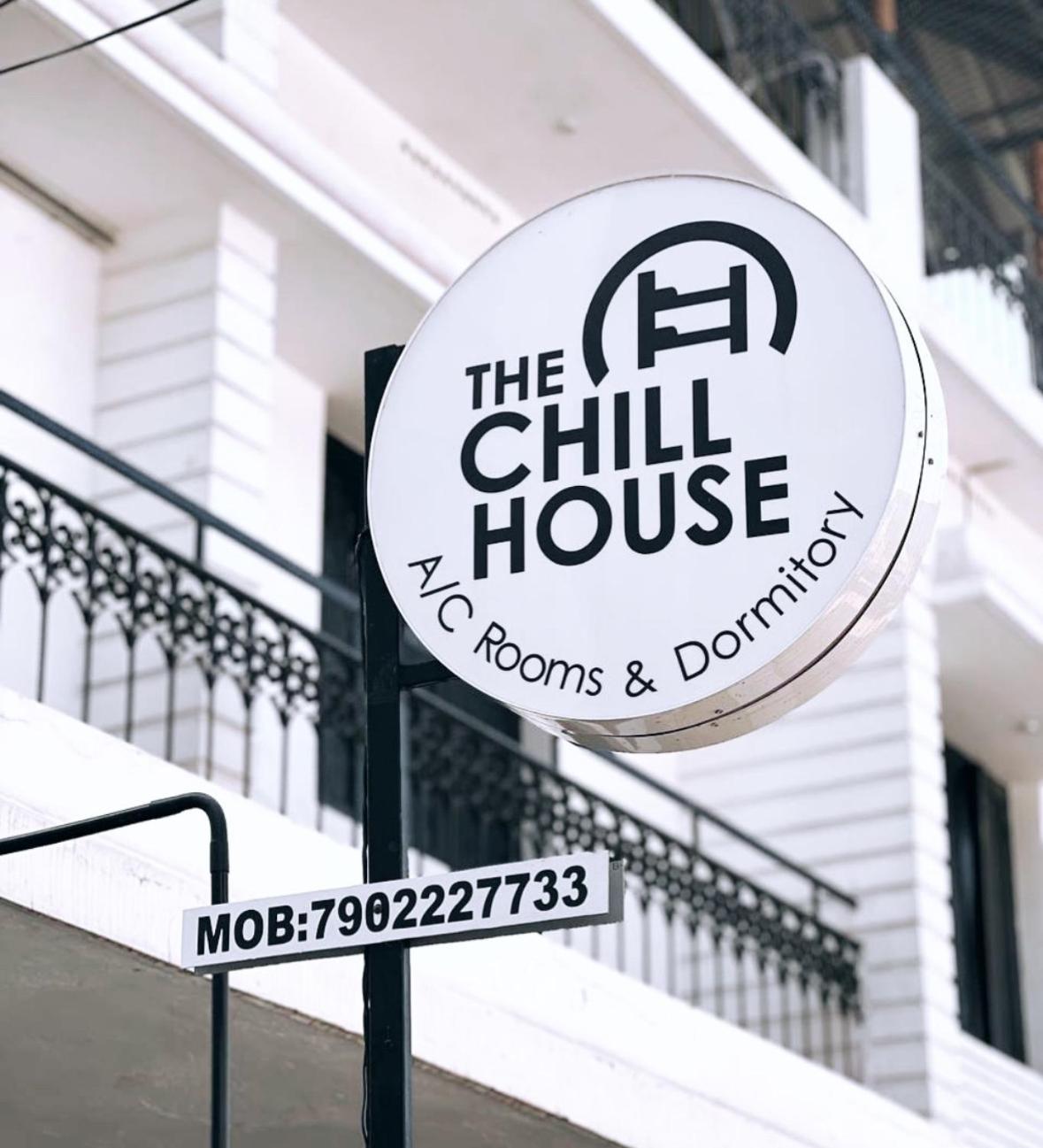 The Chill House Hostel Kochi Exterior photo